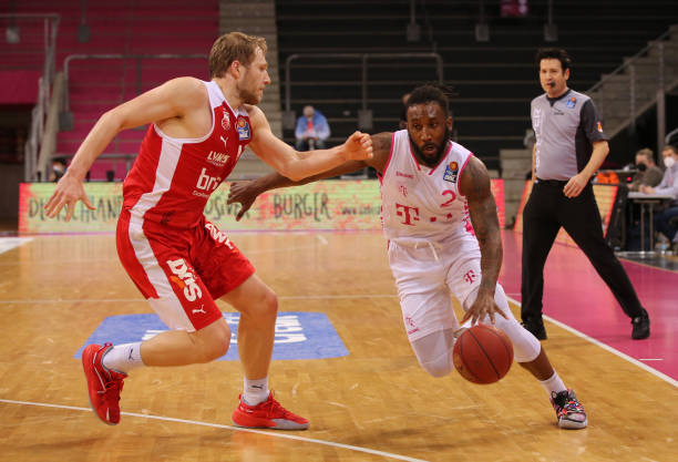 色的投篮和 色的投篮和