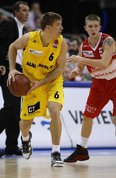 及球员引进 及球员引进