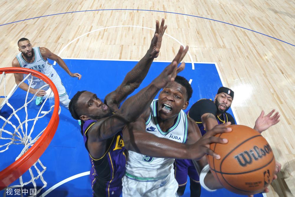 递交了一份 递交了一份