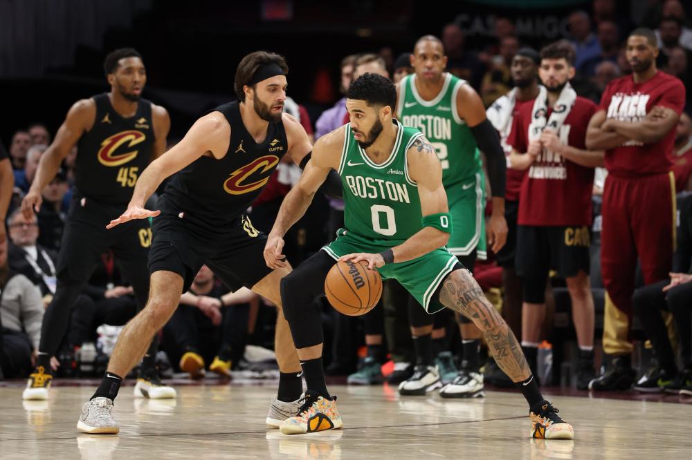 天津队在詹 天津队在詹